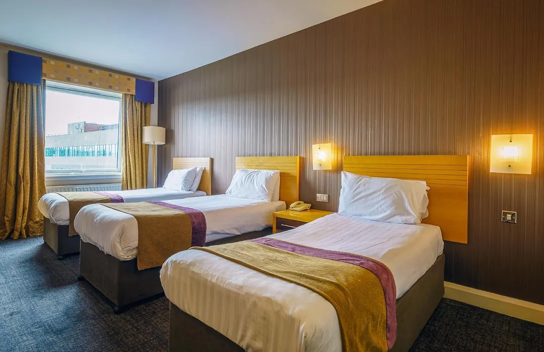 City Hotel-1